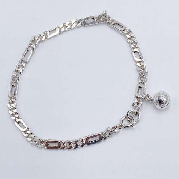 Vintage Sterling Silver Bracelet With A Bell - Picture 3 of 8